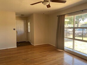 121 Tuna St in Galveston, TX - Building Photo - Building Photo