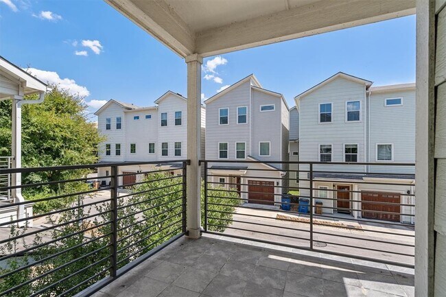 1006 Muse Ln in Austin, TX - Building Photo - Building Photo