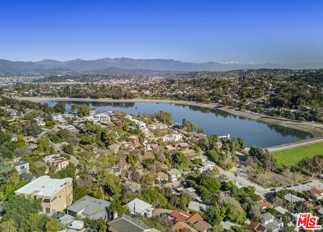 1850 San Jacinto St in Los Angeles, CA - Building Photo - Building Photo