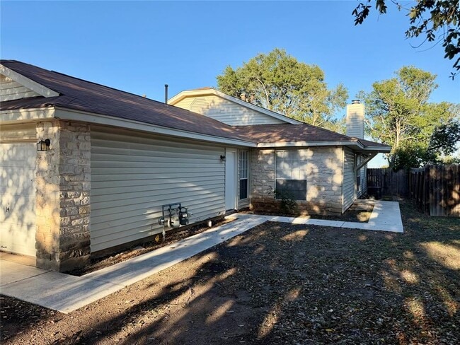 property at 1510 S Medina St