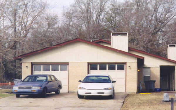 6904 Millrace Dr in Austin, TX - Building Photo