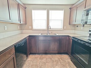2955 Leavenworth Ln in Richland, WA - Building Photo - Building Photo