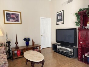 4421 Fernbrook Rd in Las Vegas, NV - Building Photo - Building Photo