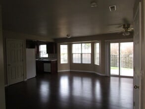 117 Hickory Ridge Dr in St. Robert, MO - Building Photo - Building Photo