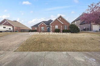 6239 W Persimmon St in Fayetteville, AR - Building Photo - Building Photo
