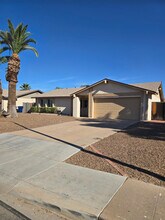 1615 W Summit Pl in Chandler, AZ - Building Photo - Building Photo