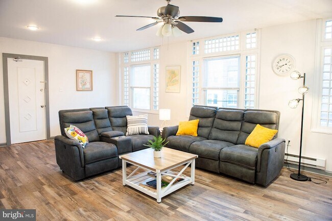 3809 Ventnor Ave, Unit 4 in Atlantic City, NJ - Building Photo - Building Photo