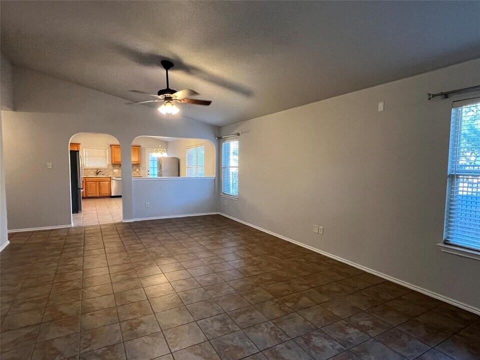 9301 Muskberry Cove in Austin, TX - Building Photo