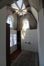 136 Hermosa Ave in Hermosa Beach, CA - Building Photo - Building Photo