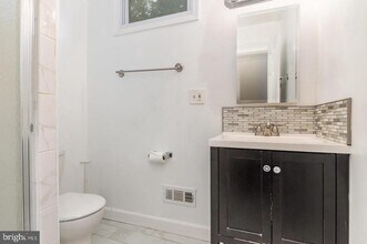 3143 Cofer Rd in Falls Church, VA - Building Photo - Building Photo