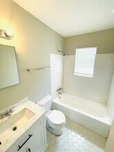 6110 S Hampton Dr in Montgomery, AL - Foto de edificio - Building Photo