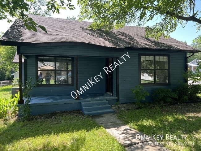 property at 215 N Morrow St