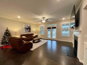 3975 Redwood Dr, Unit Traditions Townhome in Cumming, GA - Building Photo - Building Photo