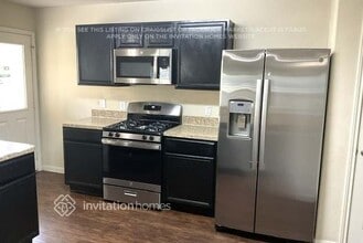 6111 El Oro Dr in Houston, TX - Foto de edificio - Building Photo