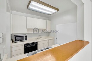 310 N Civic Dr, Unit 418 in Walnut Creek, CA - Building Photo