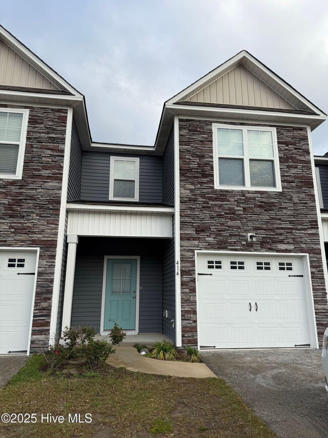 property at 414 Guppy Lp Rd