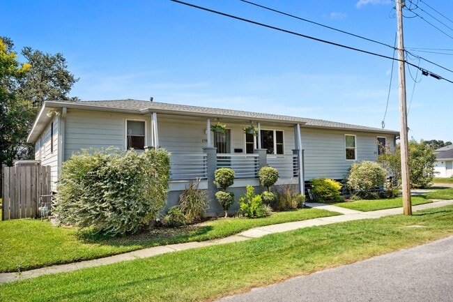 1708 Taft Park in Metairie, LA - Building Photo - Building Photo