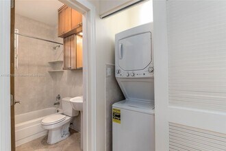 814 Lenox Ave. in Miami Beach, FL - Building Photo - Building Photo