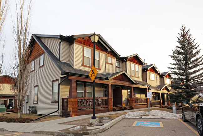 99 Panatella Pike NW in Calgary, AB - Building Photo - Building Photo