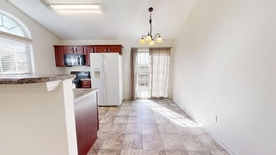 Super cute home in the Village at Midtown of Opelika in Opelika, AL - Building Photo - Building Photo