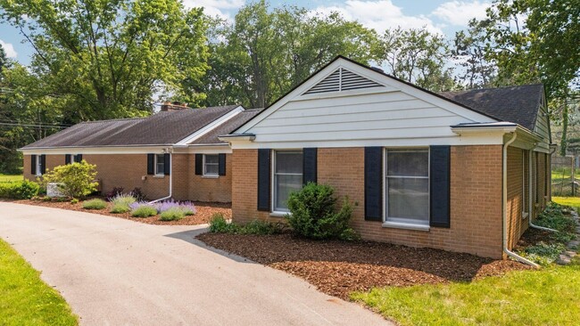 property at 3673 Pheasant Dr