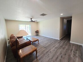 7058 Hanford Ave in Yucca Valley, CA - Building Photo - Building Photo