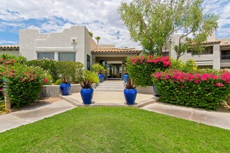 Cabrillo in Scottsdale, AZ - Foto de edificio - Building Photo