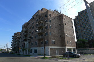 146-150 Beach 9Th St in Far Rockaway, NY - Building Photo - Building Photo