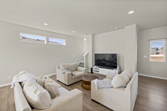 7430 Alatna Pl in Fountain, CO - Foto de edificio - Building Photo