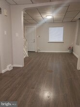 210 N Avondale St in Philadelphia, PA - Building Photo - Building Photo