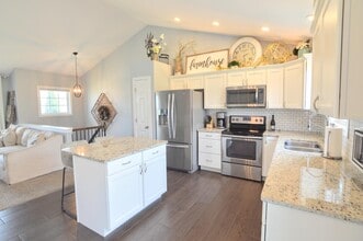226 Veneto Dr in Walton, KY - Building Photo - Building Photo