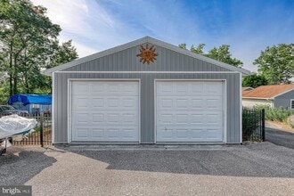 366 Lake Meade Dr in East Berlin, PA - Building Photo - Building Photo