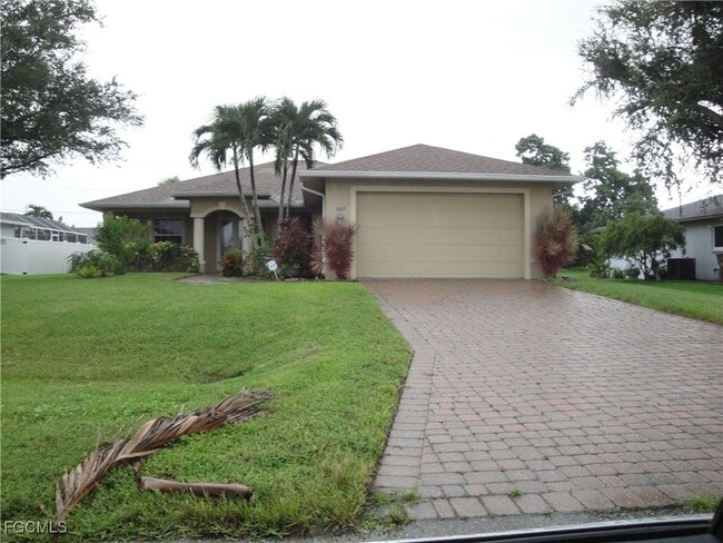 property at 1009 SW 33rd Terrace