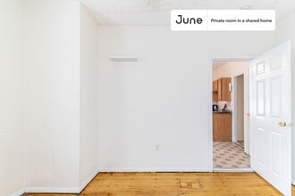 Private bedroom in 2 bed/1 bath Home in Boston, MA - Building Photo - Building Photo