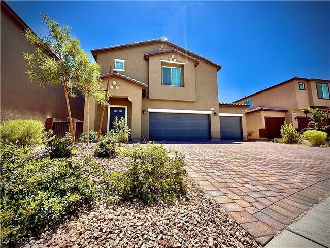 property at 1841 James Crk Dr