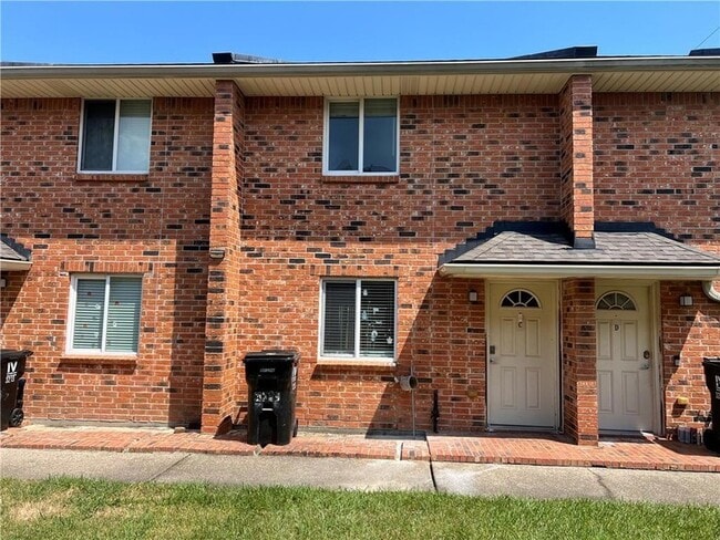3213 Golden Dr in Chalmette, LA - Building Photo - Building Photo