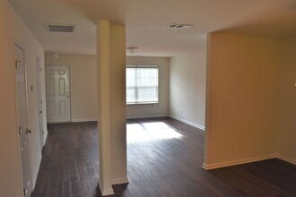 1 Bearing Cir in Savannah, GA - Building Photo - Building Photo