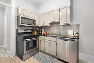 114 Washington St in Hoboken, NJ - Building Photo - Building Photo