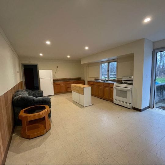 165 Kendall Ave, Unit 2 in Ithaca, NY - Building Photo - Building Photo