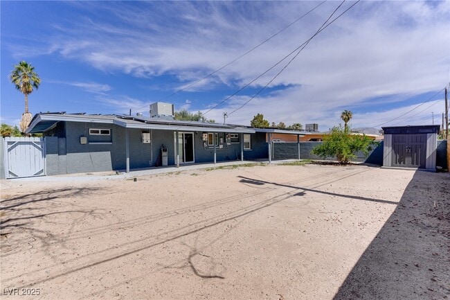 property at 1924 Sweeney Ave