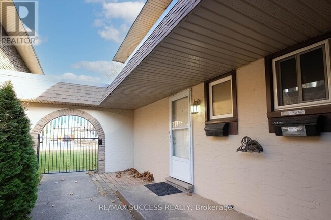property at 4230-4230 Meadowvale Dr