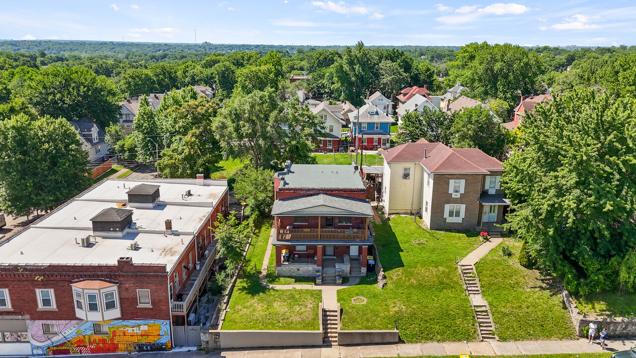 3521 Saint John Ave in Kansas City, MO - Building Photo