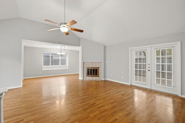 10823 Fairstone Dr in Houston, TX - Building Photo - Building Photo