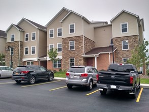 Gennaro Gardens in Hazleton, PA - Foto de edificio - Building Photo