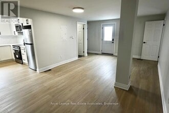 246 Marlborough St in Brantford, ON - Building Photo - Building Photo