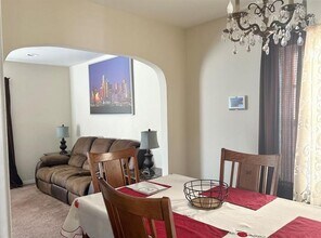 3619 Falls Dr in Dallas, TX - Building Photo - Building Photo