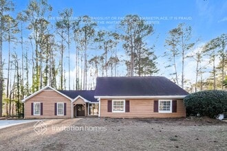 207 Rennes Ct in Fayetteville, GA - Foto de edificio - Building Photo