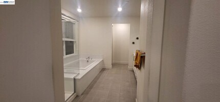 6716 Anton St in Tracy, CA - Building Photo - Building Photo