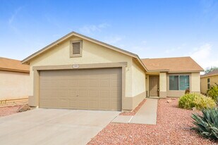 11808 W Bloomfield Rd in El Mirage, AZ - Building Photo