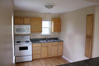 5007 Duessel Ln in St. Louis, MO - Building Photo - Building Photo